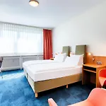 فندق Carolinenhof 3*