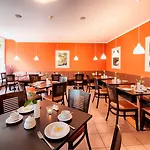 Carolinenhof فندق 3*