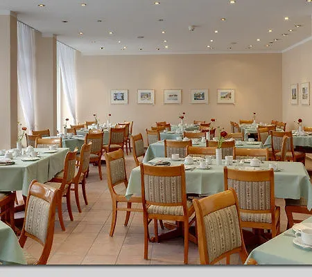 Carolinenhof Hotell 3*