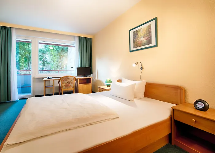 卡罗琳彩云之南酒店