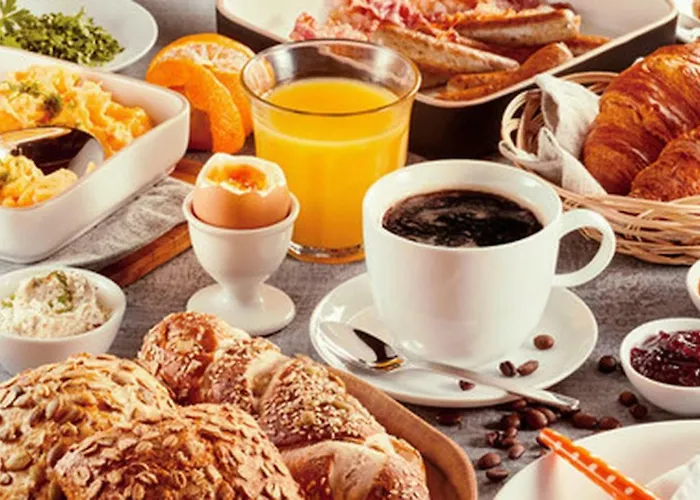 卡罗琳彩云之南酒店 3*